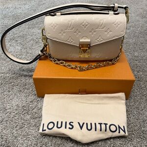 Louis Vuitton Handbag